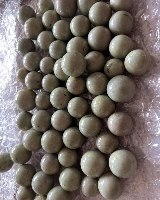 Olive Opal Healing Crystal – Emotional Rebalancing &amp; Spiritual Renewal Stone for Grounding Rituals, Meditation &amp; Moon Work