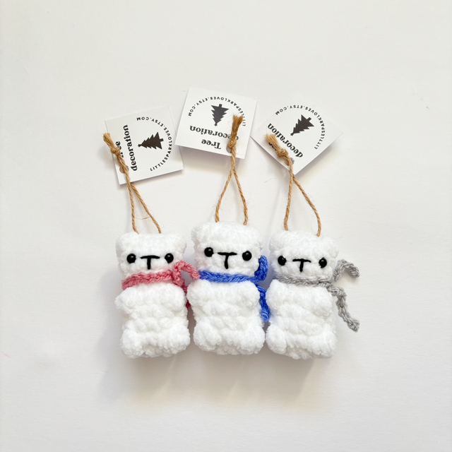 Polar bear tree decoration