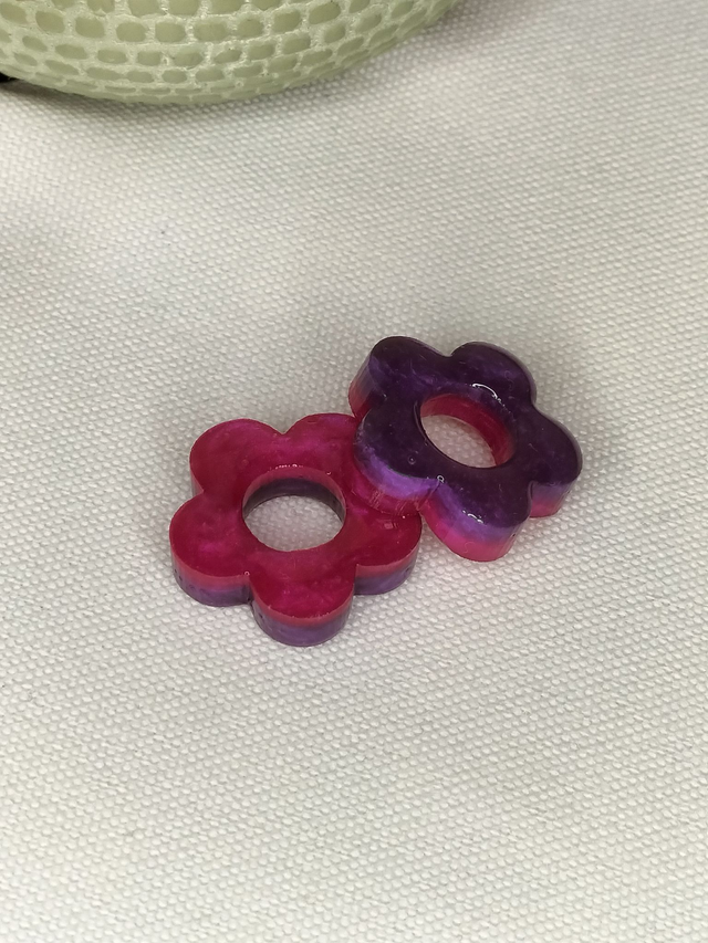 Créoles et pampilles fleurs réversibles flashy