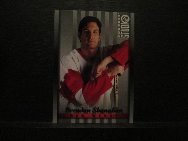 Brendan Shanahan - NFL 1997 Donruss Studio Ice Hockey Original Trading Card #6