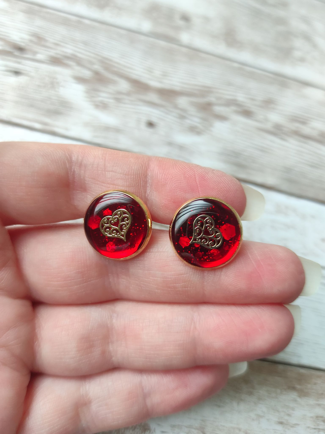 Boucles d&#039;oreilles puces rouge rubis 1.6 cm
