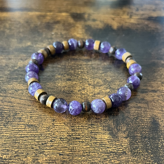 Bracelet en Améthyste chevron et perles de bois