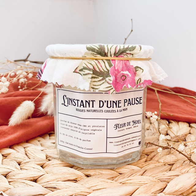 Bougie parfumée &quot;Fleur de Noël&quot;