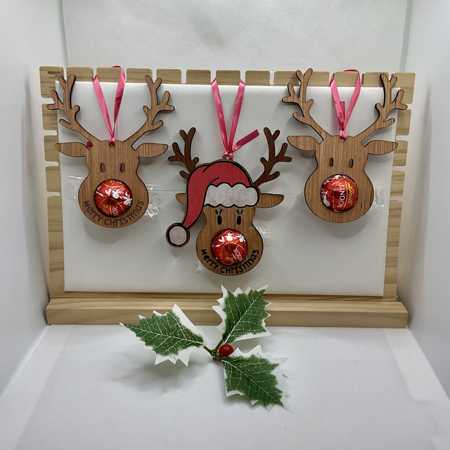 Wooden Christmas decorations. Handmade hanging decorations.