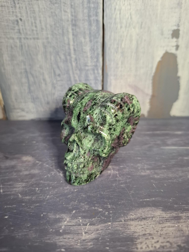 Ruby in Zoisite Skull 