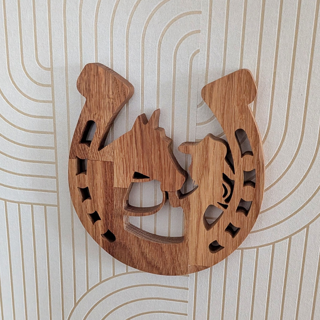 Fer à cheval en chêne