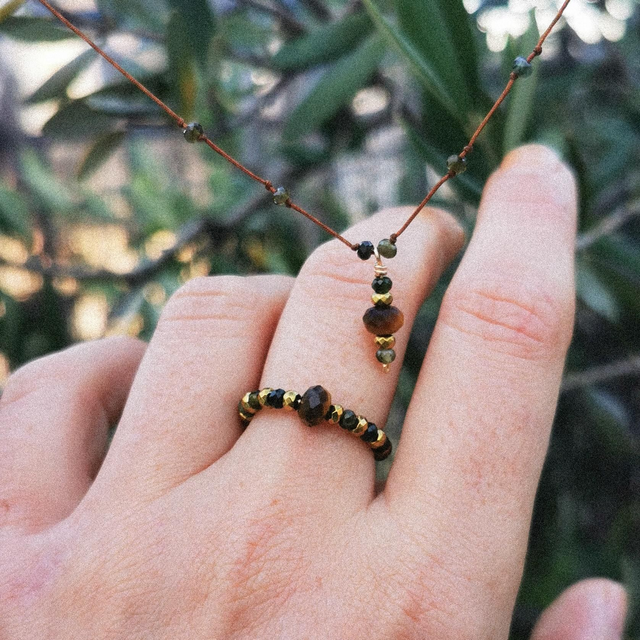 Collier Poka Œil de Tigre et Tourmalines Vertes