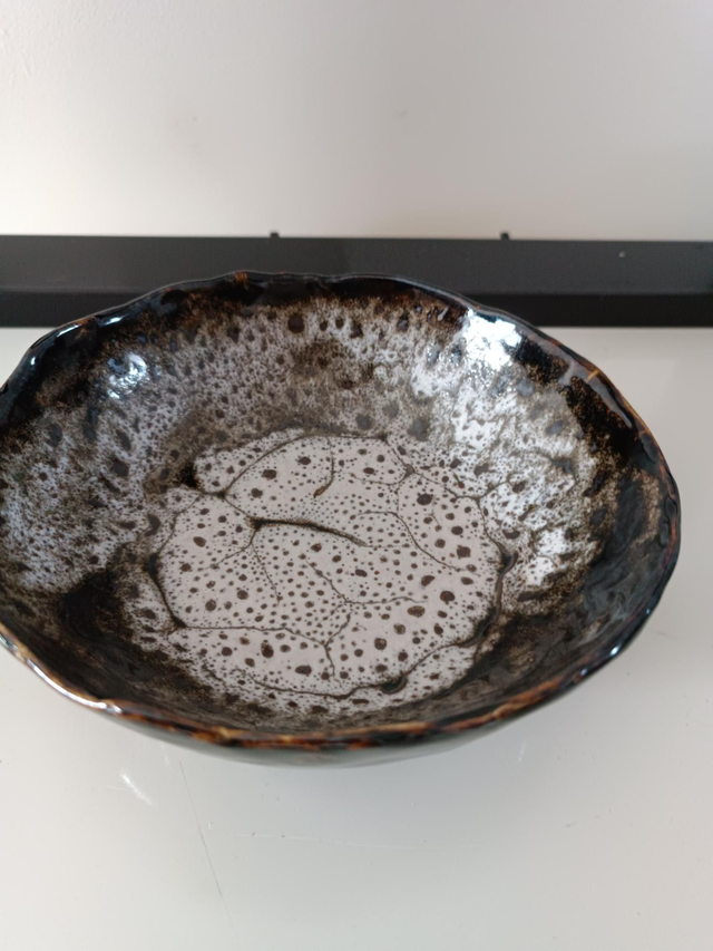 bol pincé  MM émaux effet blanc sur temmoku 