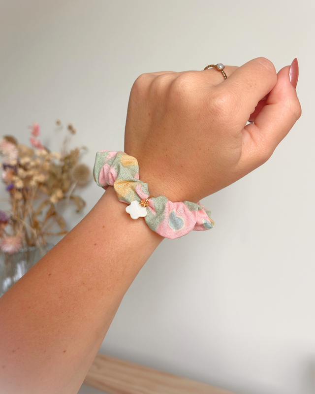 Scrunchy charm - pastel