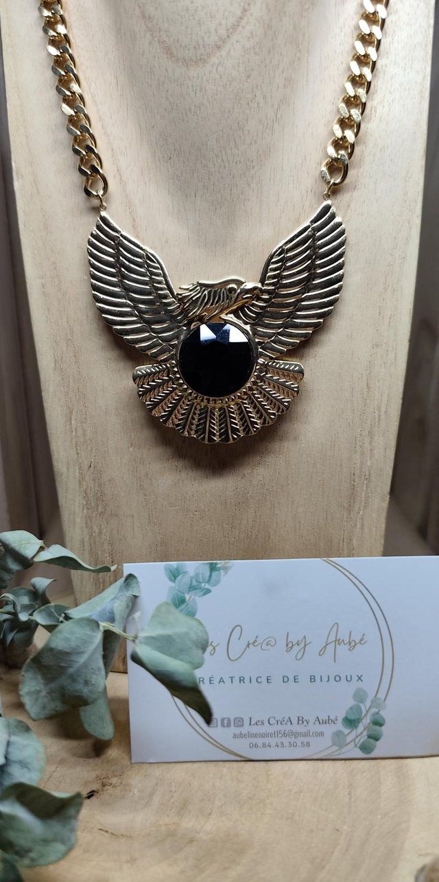BIG COLLIER AIGLE GOLD/ PIERRE NOIRE 0000541