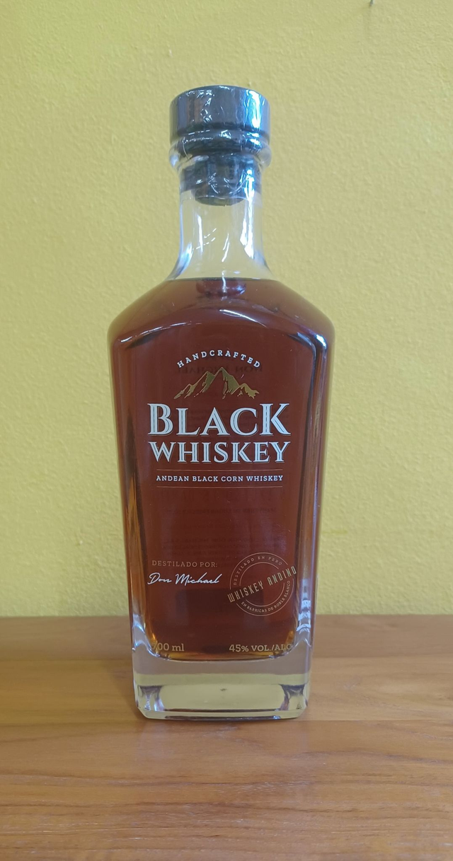 Whiskey Andean Black Corn Whiskey  7 dl
