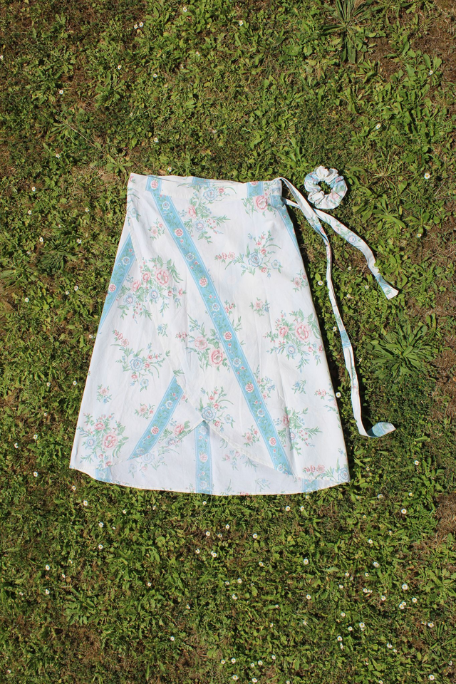 Jupe portefeuille upcyclée motif tapisserie - Taille unique