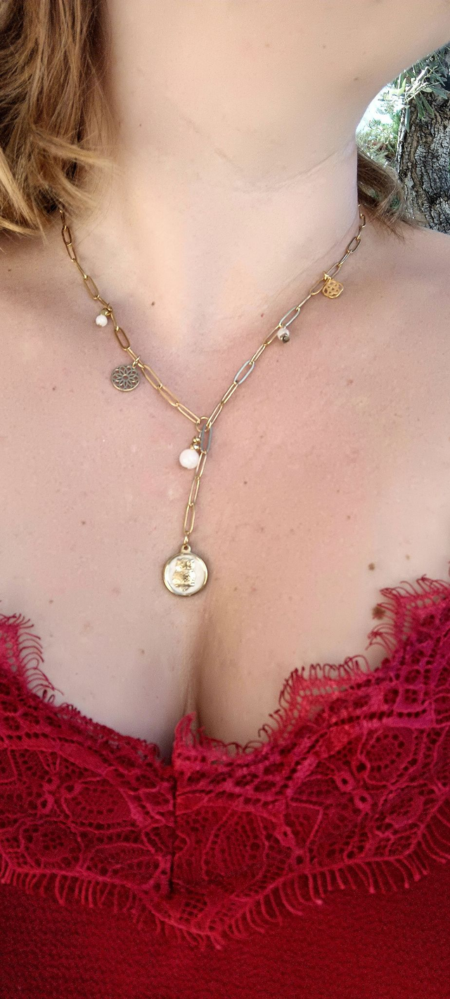 Collier Doré DEESSE HECATE "Pierre de Lune" &amp; Symbole Sacré – Bijou lithothérapie