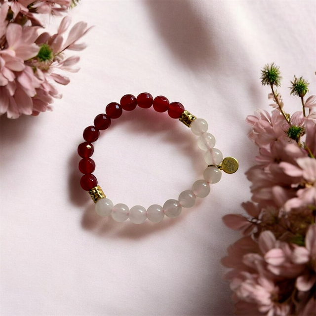 Bransoletka wiśniowa pół na pół 