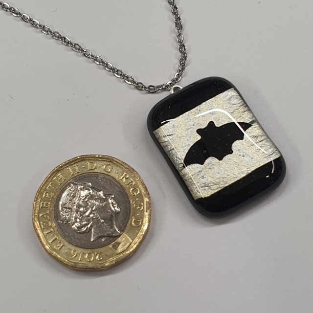 Black and silver med Black pendant NEW 