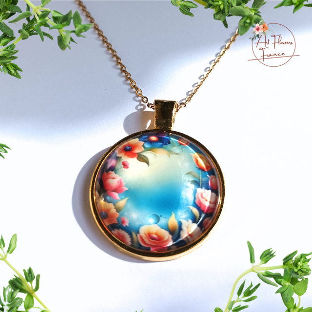Collier illustré - Guirlande de fleurs