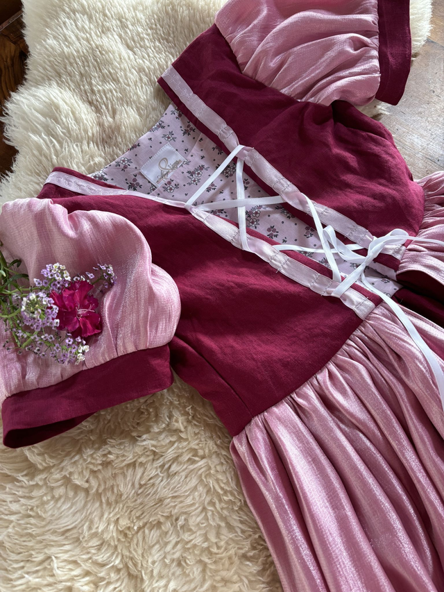 Robe de princesse violine