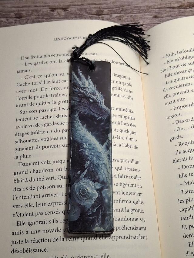 marque page dragon