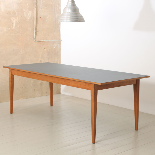 LINUM Kirschbaum Tisch 220 x 90 cm Linoleum dunkelgrau - Ausstellungsstück - 