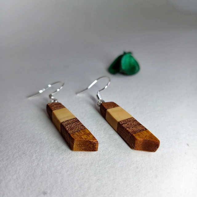 Boucles d'oreilles multicolores