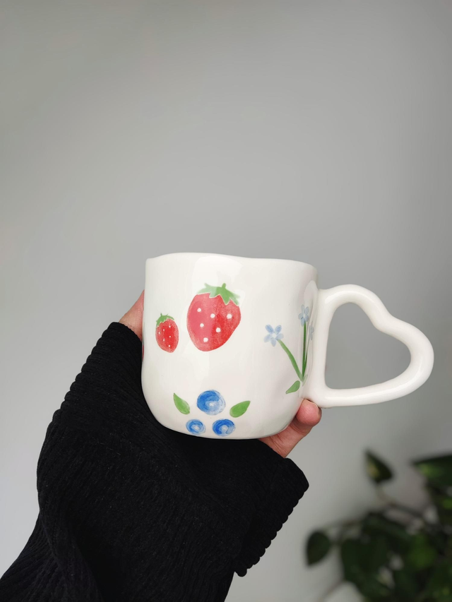 Mug en céramique poignée coeur