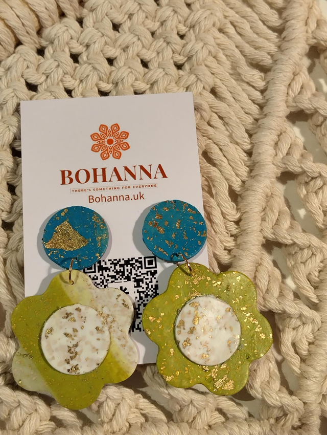 Handmade polymer clay earrings -Coastal Flower