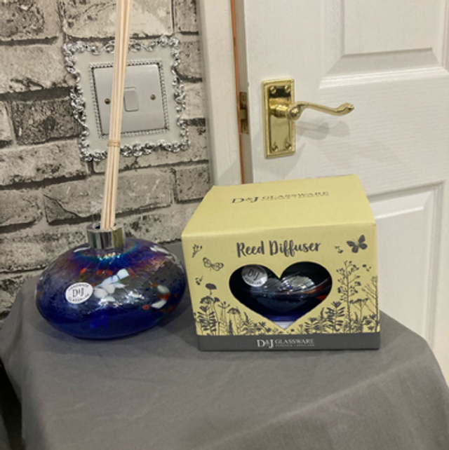 Blown glass reed diffuser