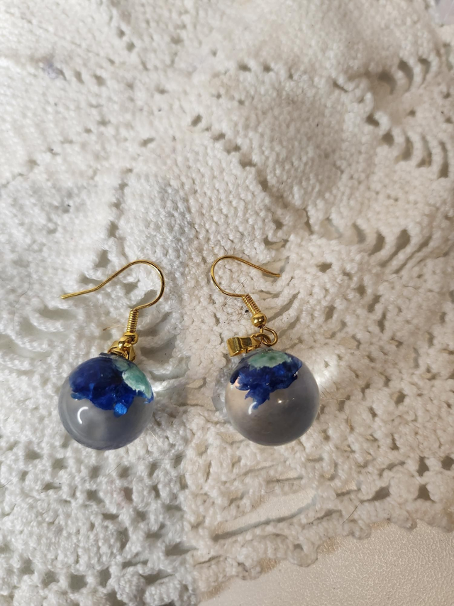 Boucles d'oreilles Boules fleurs bleues