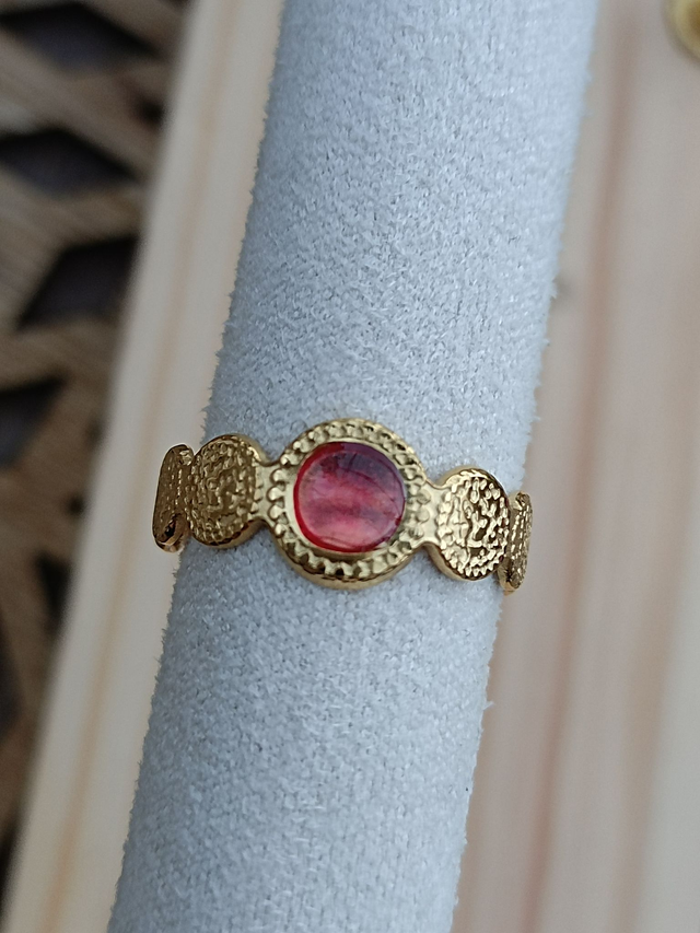 Bague Texturée 5 mm - Or - Résine Rouge
