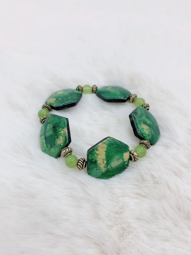 Bracelet "Etincelle" et pierre de Péridot