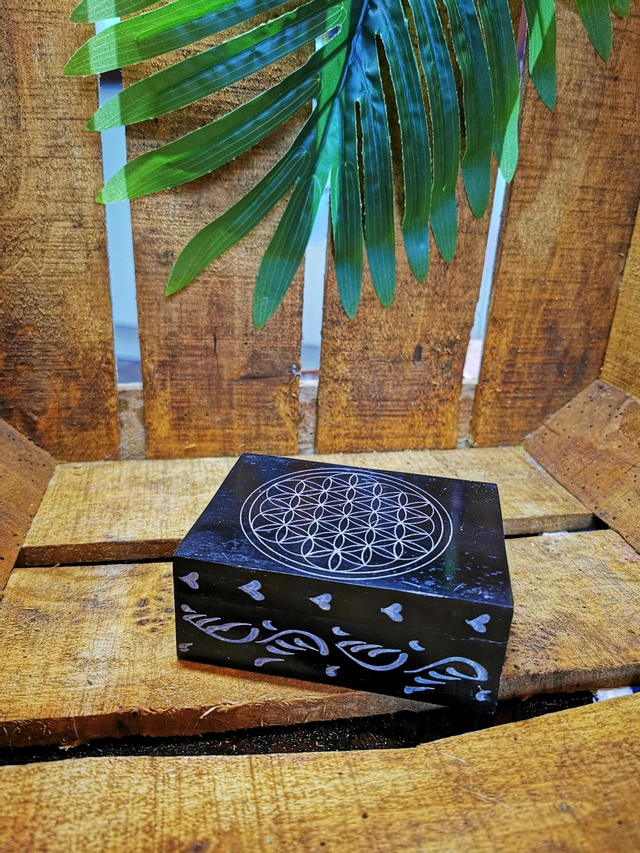 Boîte en pierre soapstone 