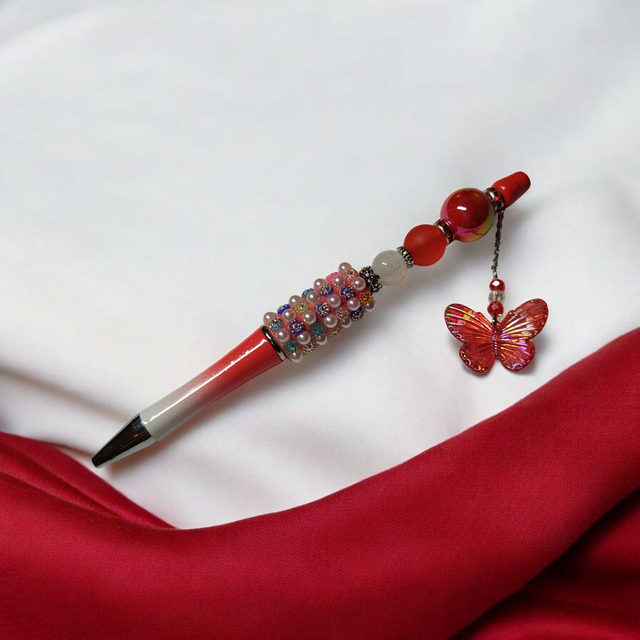 Stylo perles rouge blanc