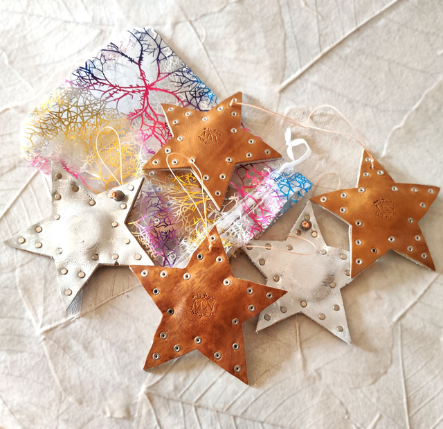 Etoiles de noël en cuir
