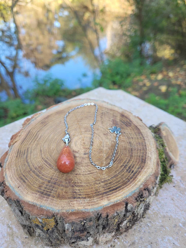 Pendule pendentif Jaspe rouge pierre roulée Bullet