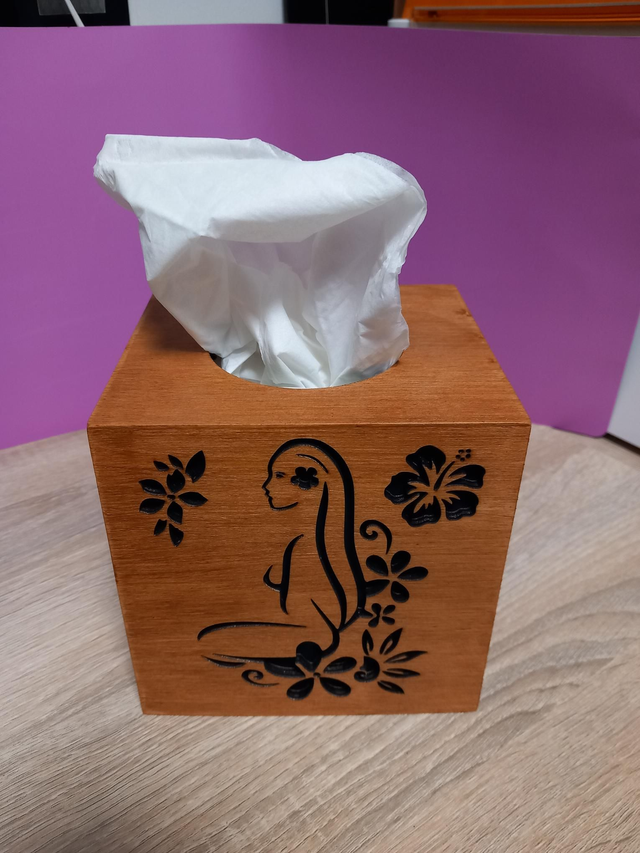 Boîte à mouchoirs carré thème Hinano 