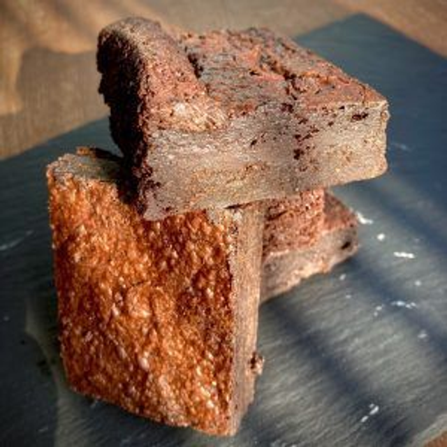 FLOURLESS CHOCOLATE BROWNIE
