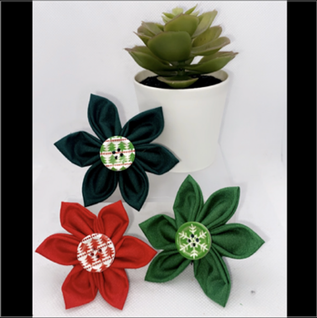 Christmas Collar flowers 