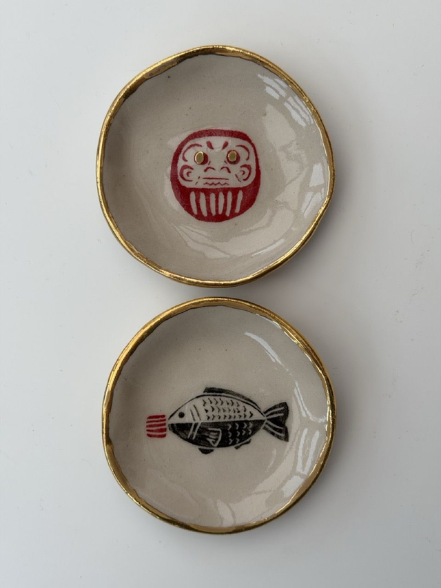 Japan - Sgraffito trinked with lustre