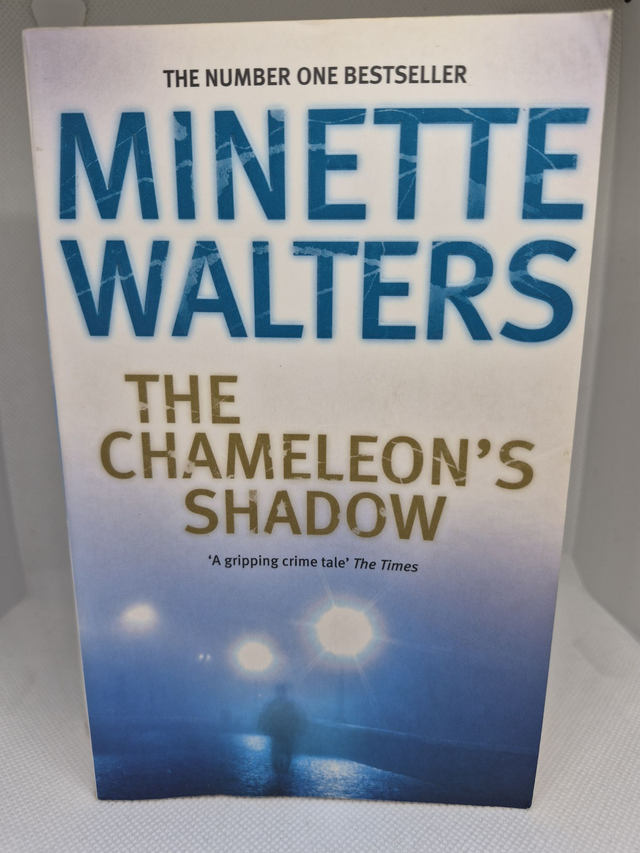 Minette Walters - The Chameleon's Shadow