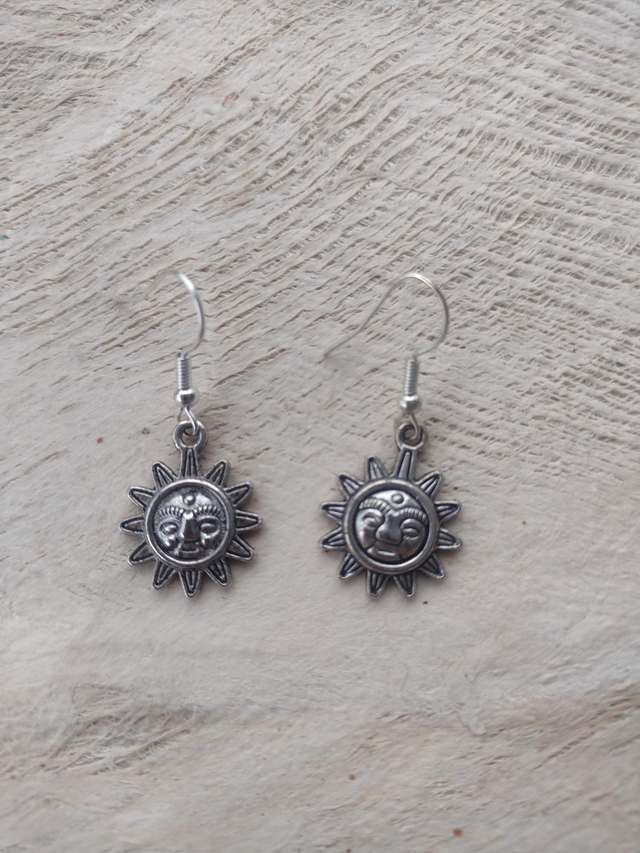 Sunface silver earrings 
