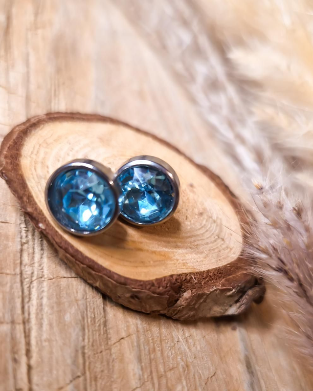 Boucles d'oreilles puces "Strass" - Modèle argenté et bleu clair