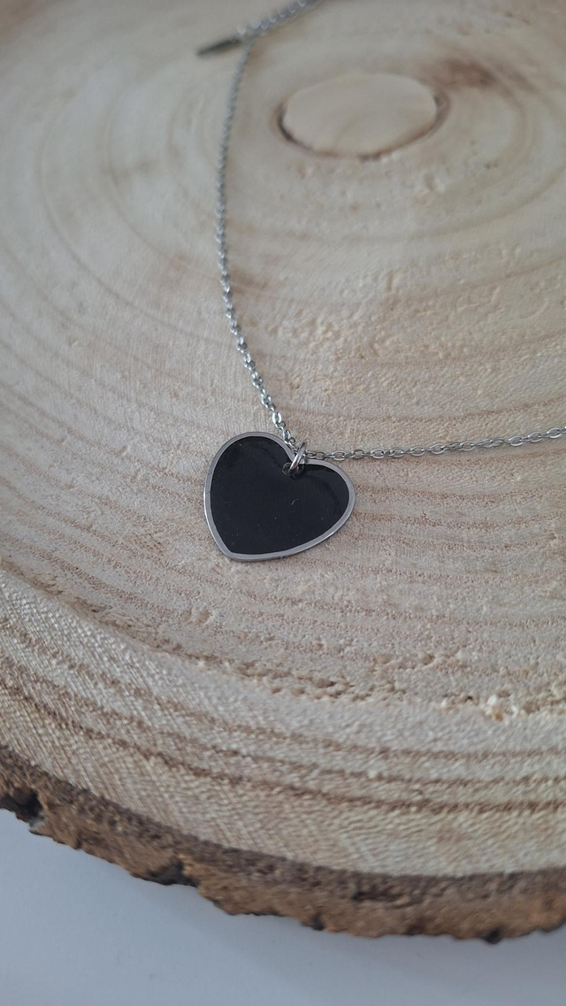 Collier cœur argenté noir
