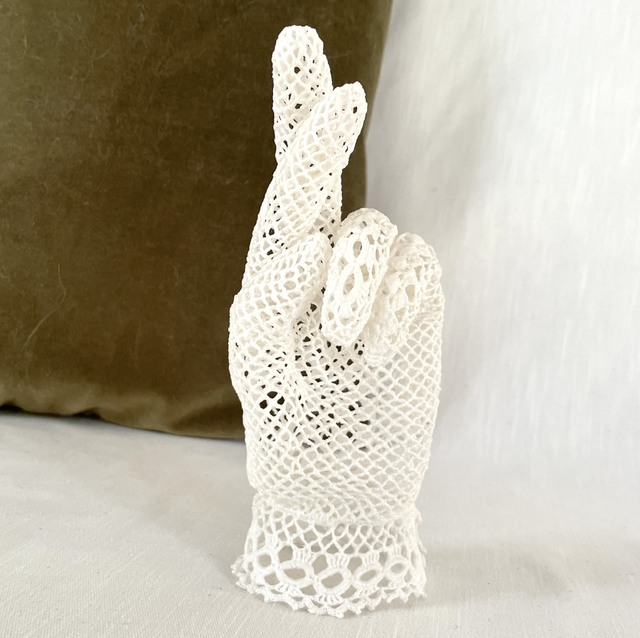 Emoticon Good luck 🤞