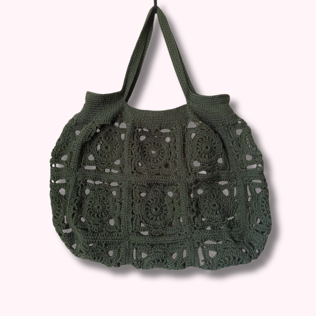 Sac en crochet tote bag fourre-tout monochrome