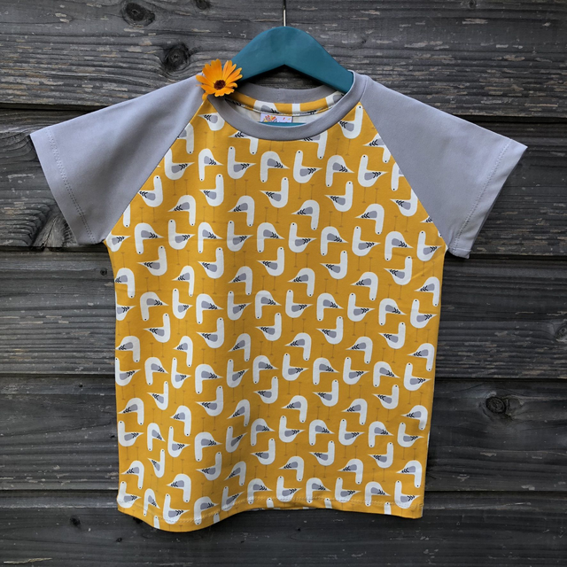 T-shirt manches courtes 6-8 ans «Mouettes jaunes»