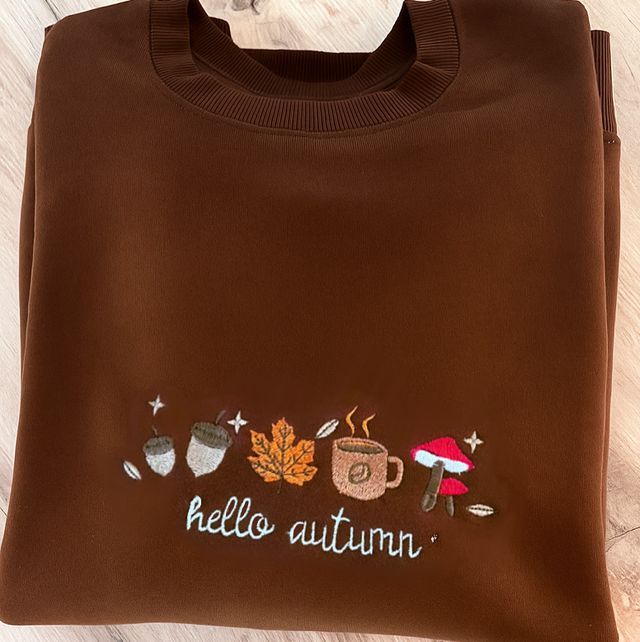 Sweat marron broderie « Hello Autumn »