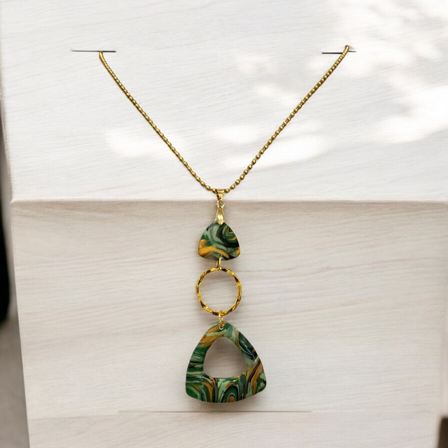 SAUTOIR TRIANGLE TIGRE VERT