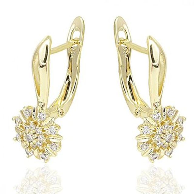 Boucles d&#039;oreilles en acier chirurgical plaqué or 18 carats marie perle