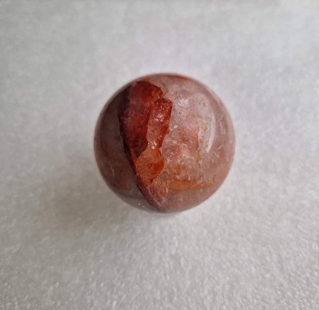 Sphère quartz hematoide 
