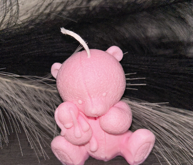 Bougie ourson avec doudou 